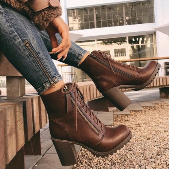 Brown lace up combat boot/Moto boots - Picture 1 of 4